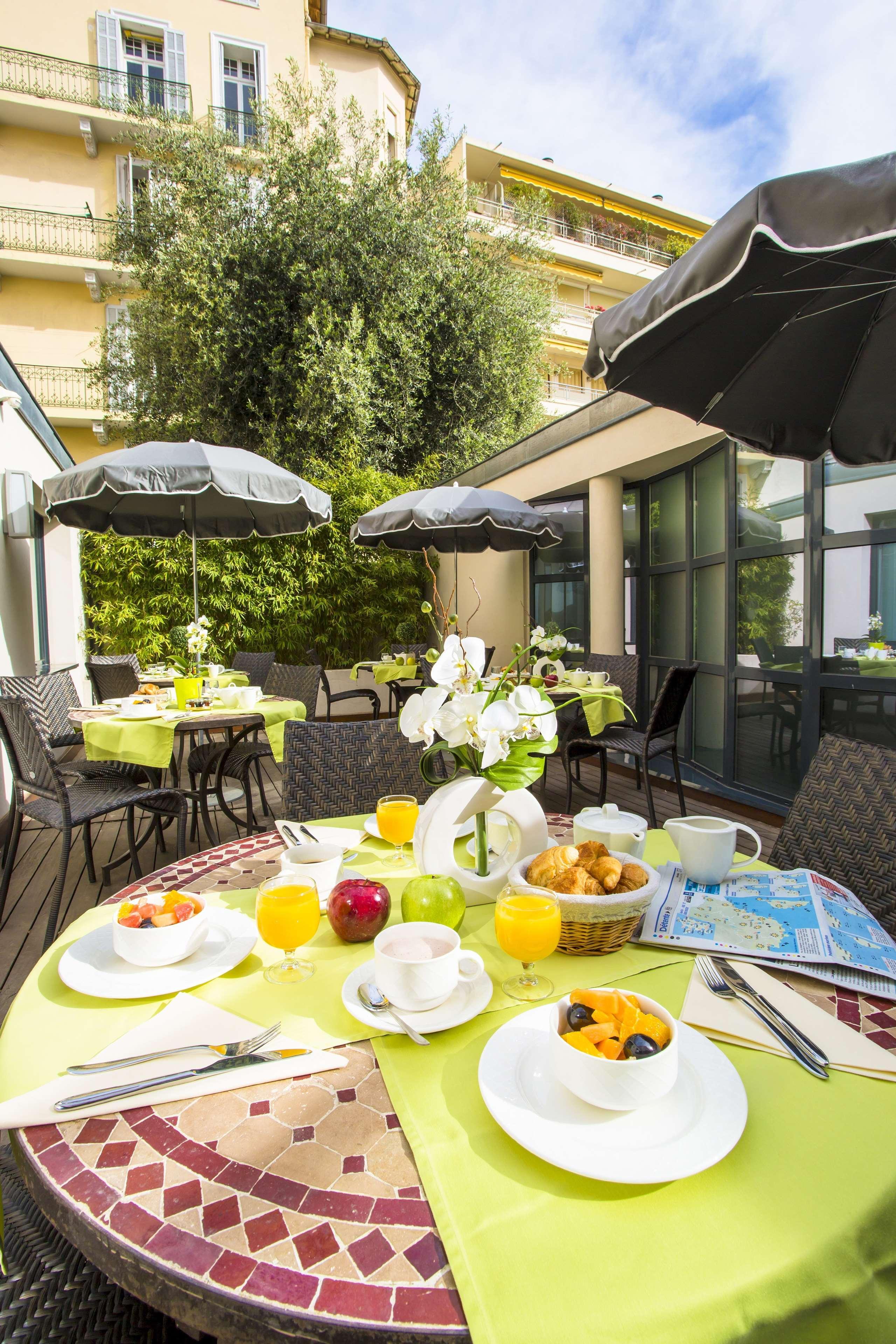 Western Riviera Hotel 4*